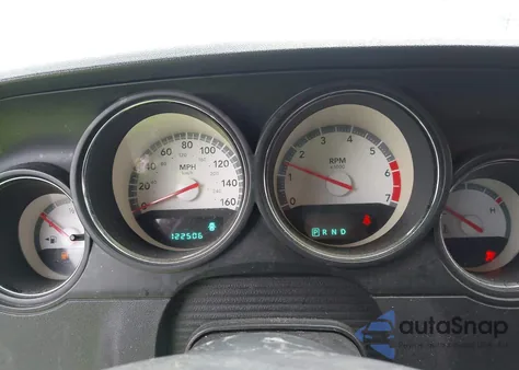 2010 Dodge Challenger R/T z USA, uszkodzony, nr VIN 2B3CJ5DT3AH296934